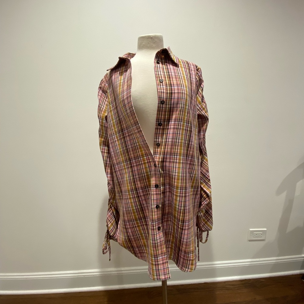 Beautiful designer shirt by Akira